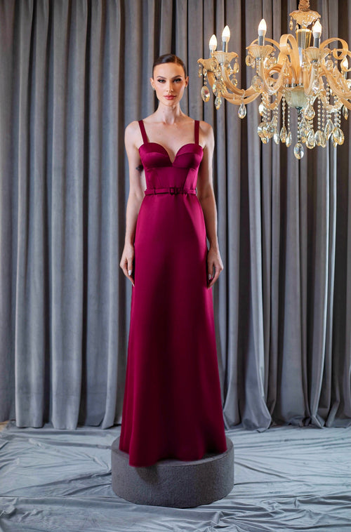 Vestido Longo em Alfaiataria Estruturada