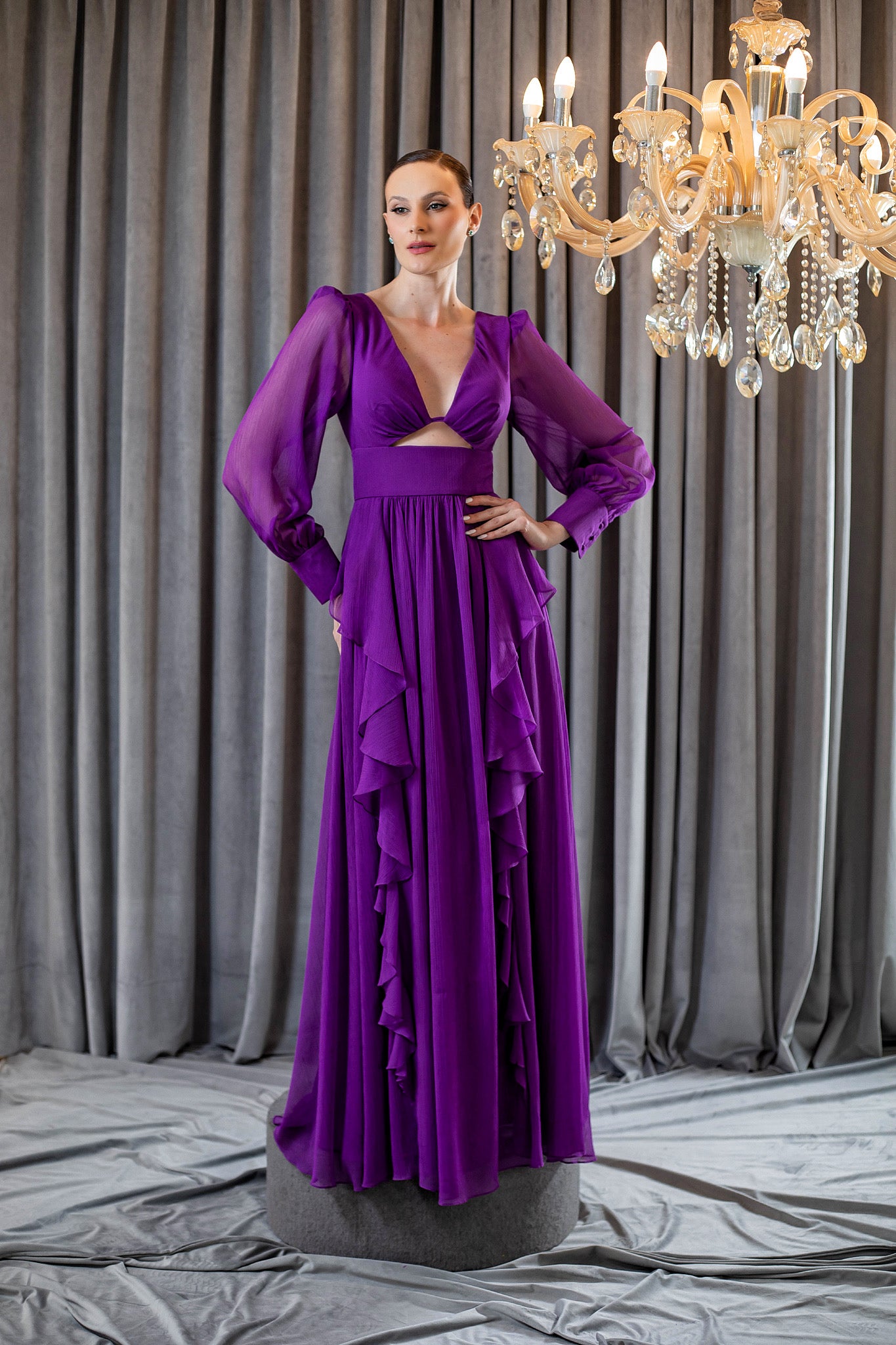 Vestido de Festa Longo Roxo em Chiffon com Mangas Longas