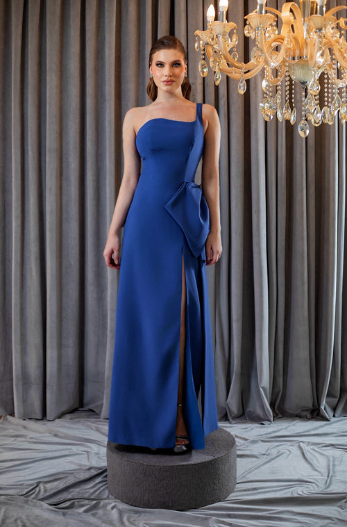 Vestido Longo Assimétrico com Laço Estruturado e Fenda